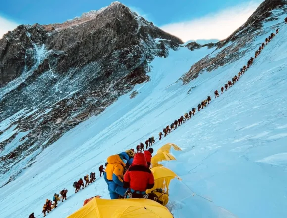 Mount Everest climbers targeted in alleged $20M rescue insurance scam