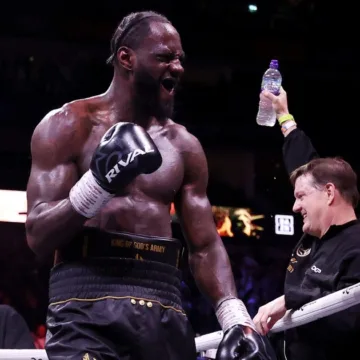 Former heavyweight champion Deontay Wilder edges a wild win over retiring Derek Chisora