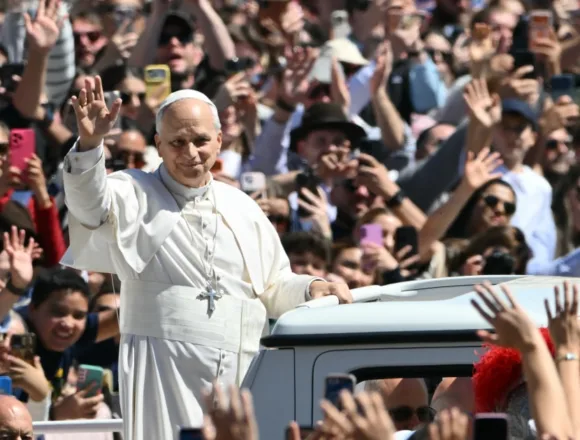 260405-Leo-nd-d2a7e3.jpg In Easter message, Pope Leo warns world is ‘becoming indifferent’ to violence