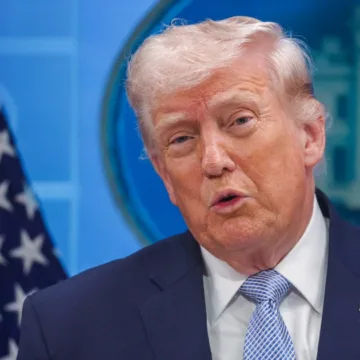 260406-trump-press-conference-gk-89355b.jpg Trump threatens to jail journalists in hunt to find leaker of Iran fighter jet story