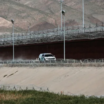 260406-us-mexico-border-el-paso-mn-1305-0c6b13.jpg 3-year-old immigrant was sexually abused in federal custody, lawsuit alleges