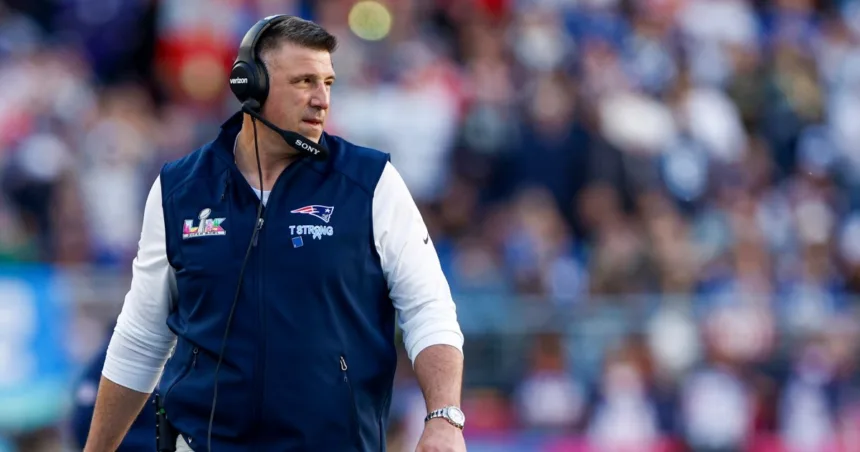 Photos of Patriots coach Mike Vrabel and NFL reporter at Arizona hotel are misleading, reporter says