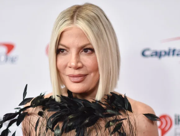 260408-tori-spelling-jingle-ball-mn-1000-7298e6.jpg Tori Spelling speaks out after California car crash with seven children