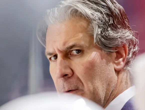 260413-Jared-Bednar-gk-f4d8c1.jpg Colorado Avalanche coach suffers facial fractures after being hit with a puck