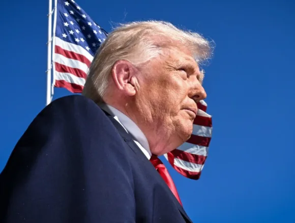 260413-donald-trump-ew-1152a-8fb02f.jpg Image depitching Trump as Christ-like savior removed from president’s social media page following backlash