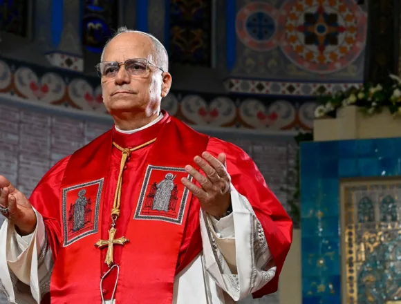 260414-pope-mb-1719-181981.jpg Pope Leo feud with Trump overshadows his spiritual homecoming