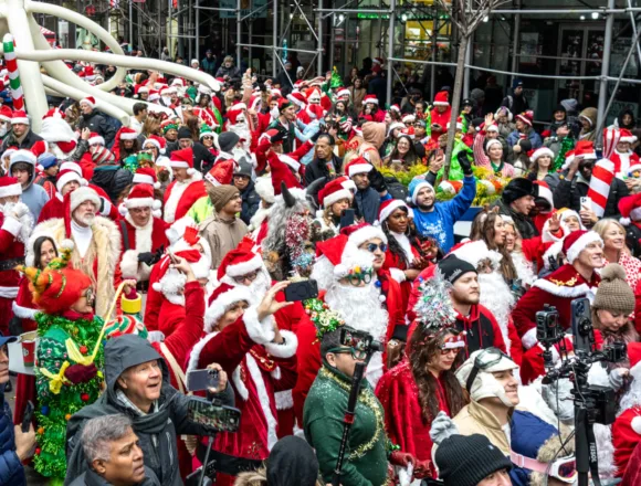 260415-santacon-new-york-ew-128p-3246fc.jpg ‘SantaCon’ organizer accused of pocketing more then $1 million earmarked to charities