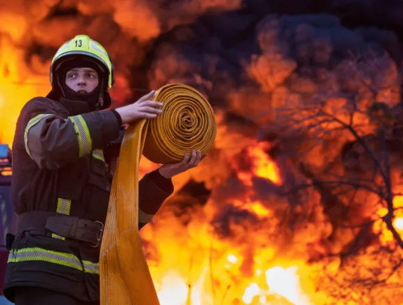 260416-ukr-4-rs-4c9d8b.jpg Russia unleashes deadly drone, missile attack on Ukraine as Iran war drains air defenses