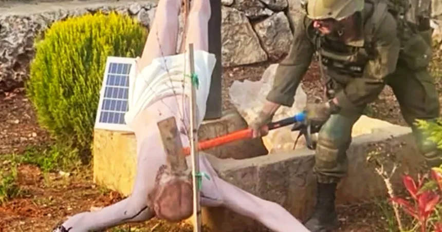 Israeli soldier seen striking Jesus statue in Lebanon