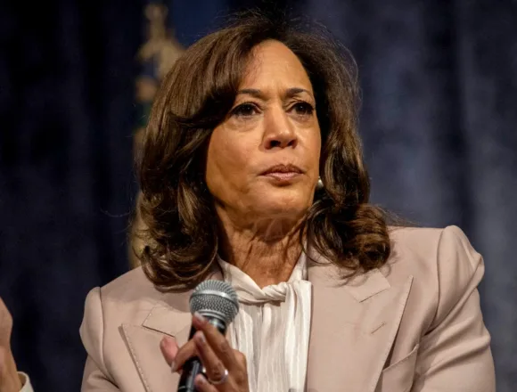 Kamala Harris expected to blame Democrats and Republicans for failed economic policy at state party dinner