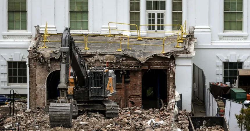 Trump uses the Correspondents’ dinner shooting to renew his White House ballroom push