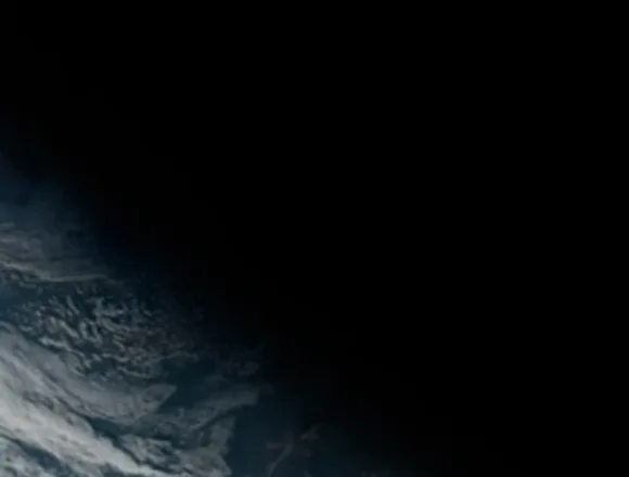 Artemis_Earth_Thumb_Vert-1me4nd.jpg NASA shares photos of Earth taken by Artemis II crew