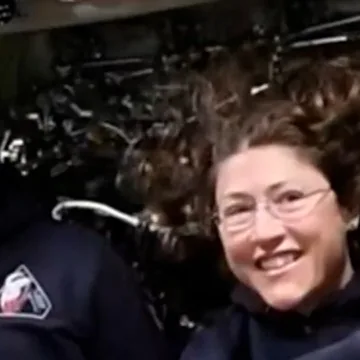 Artemis II crew speaks with NBC News from Orion capsule