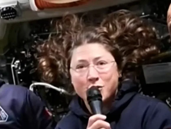 Christina_Koch_Thumb_Vert-gvg3ox.jpg Artemis II crew tells NBC News what sleep is like in space