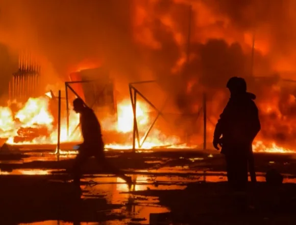 f_tov_lon_kyiv_attacks_260416.00_00_06_18.Still001-u4gvux.jpg Russia launches massive missile and drone attack on Ukraine