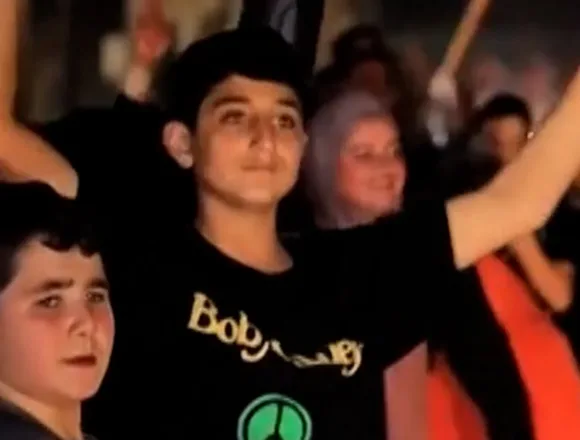 Crowds gather in Lebanon after ceasefire announcement