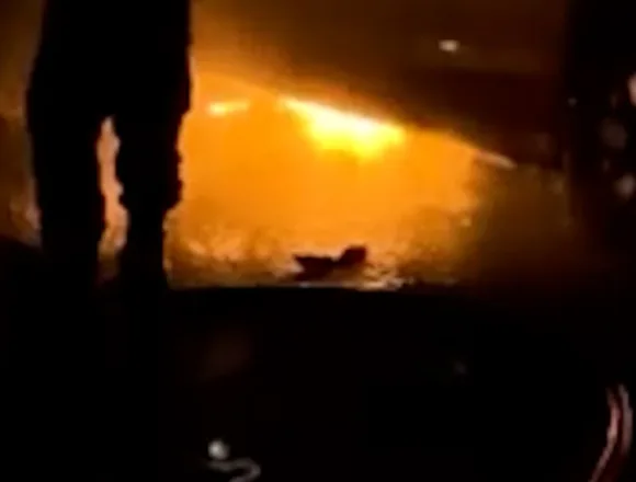 f_vert_brk_lebanon_strike_260408.00_00_53_03.Still002-l51eii.jpg Israel says Iran ceasefire ‘does not include Lebanon’