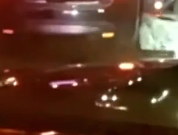 Police officer gets stuck in suspect’s getaway car