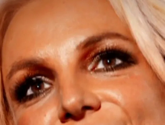 f_vert_brk_spears_rehab_260413.00_01_07_20.Still002-7bfl7v.jpg Britney Spears’ team reacts to her checking into rehab