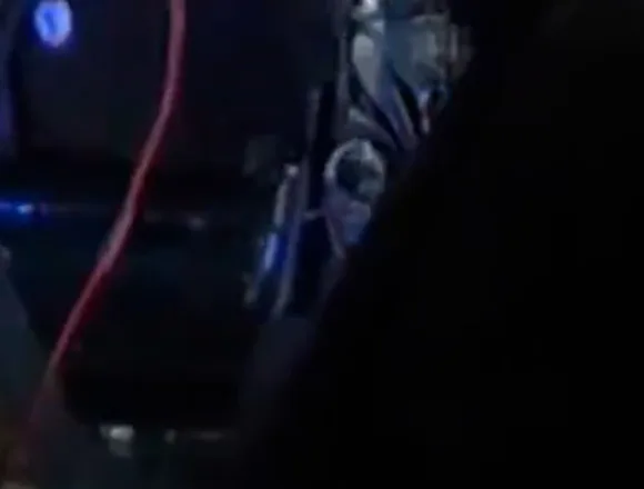 Officers rescue family from flooded car in Texas