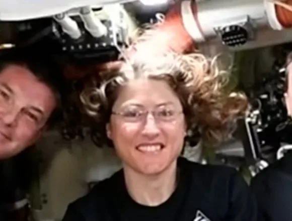 thumb-lh1zgl.jpg Trump congratulates Artemis II astronauts