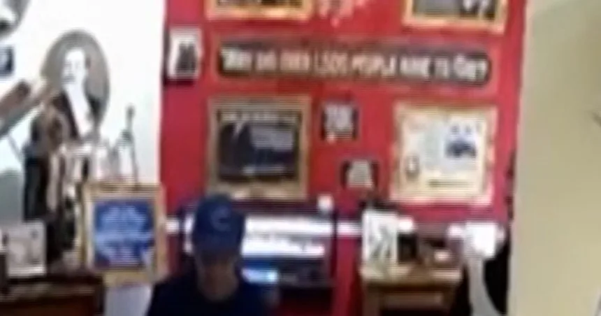 Illinois Titanic exhibit floods on sinking anniversary