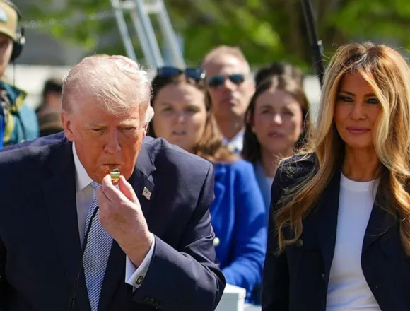 trump_eggs_v-jjx5wb.jpg Trumps participate in White House Easter Egg Roll