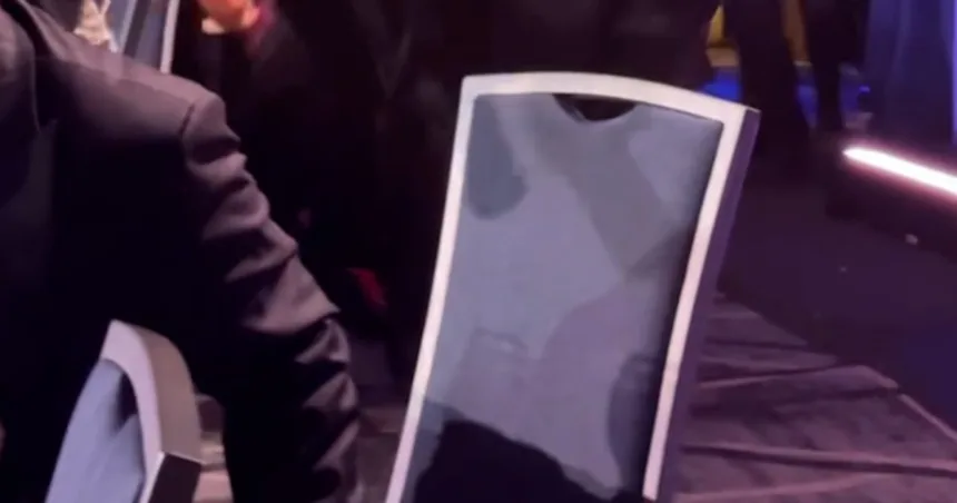 Trump, Vance rushed off stage at Correspondents’ Dinner